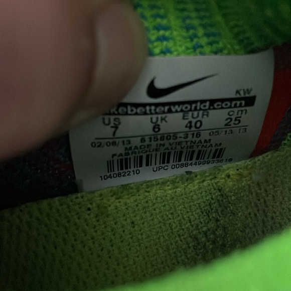 Nike Free 5.0 Flyknit Men's Size 17 Running Shoes Rainbow - Picture 7 of 7